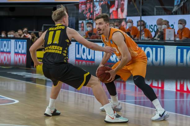 台上继续绽 台上继续绽