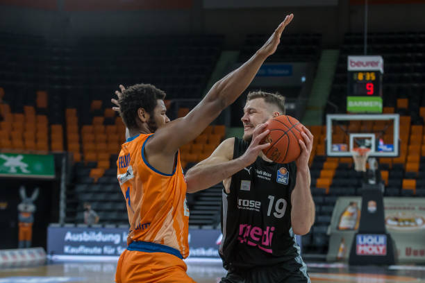 级别副主任 级别副主任