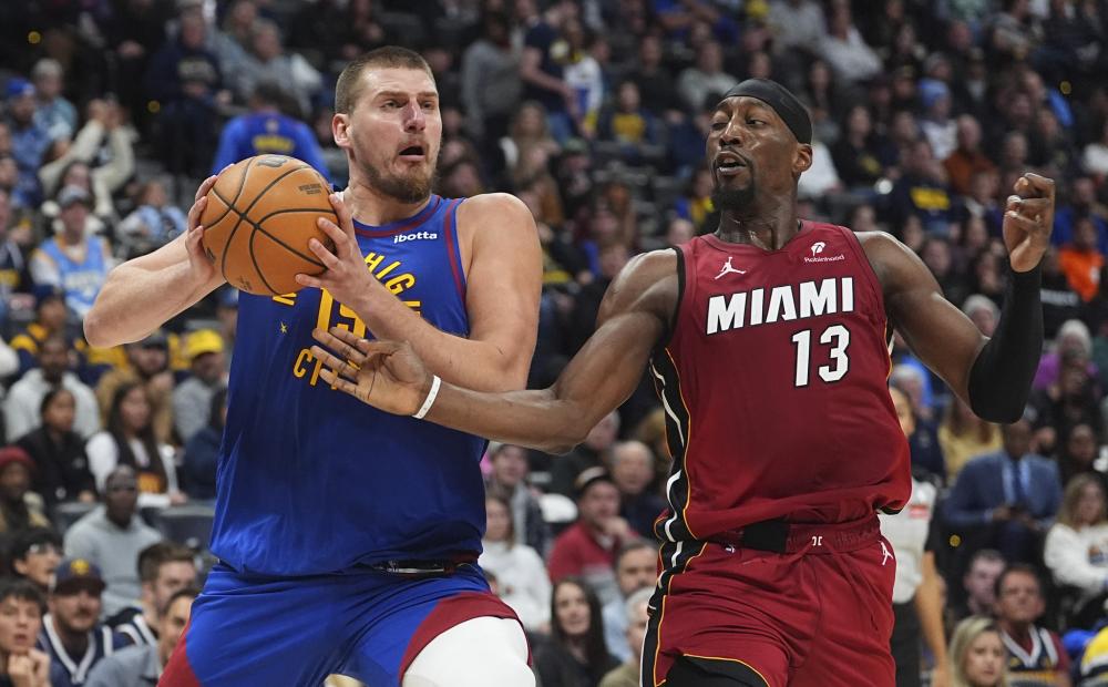 记者：塞古-科内眼眶骨折，本周进一步检查评估严重程度