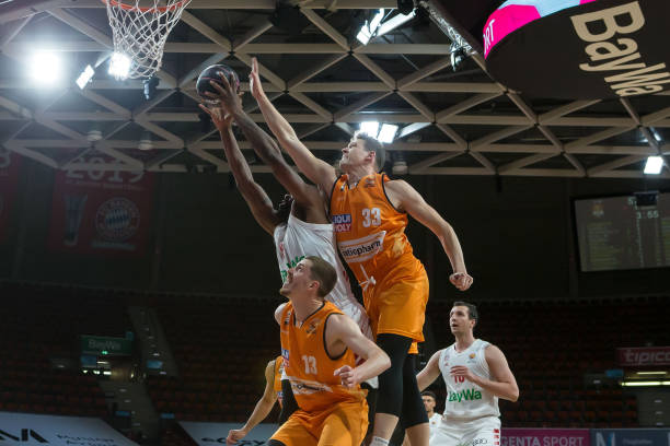 体育2023田径投掷项群赛 冯彬刘诗颖夺冠