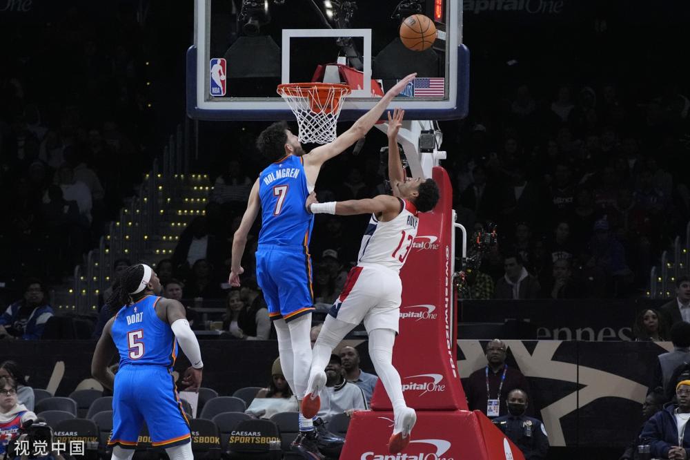 尼克斯计划在教练组引进TJ-圣特 后者曾在G联赛伯明翰中队担任主帅